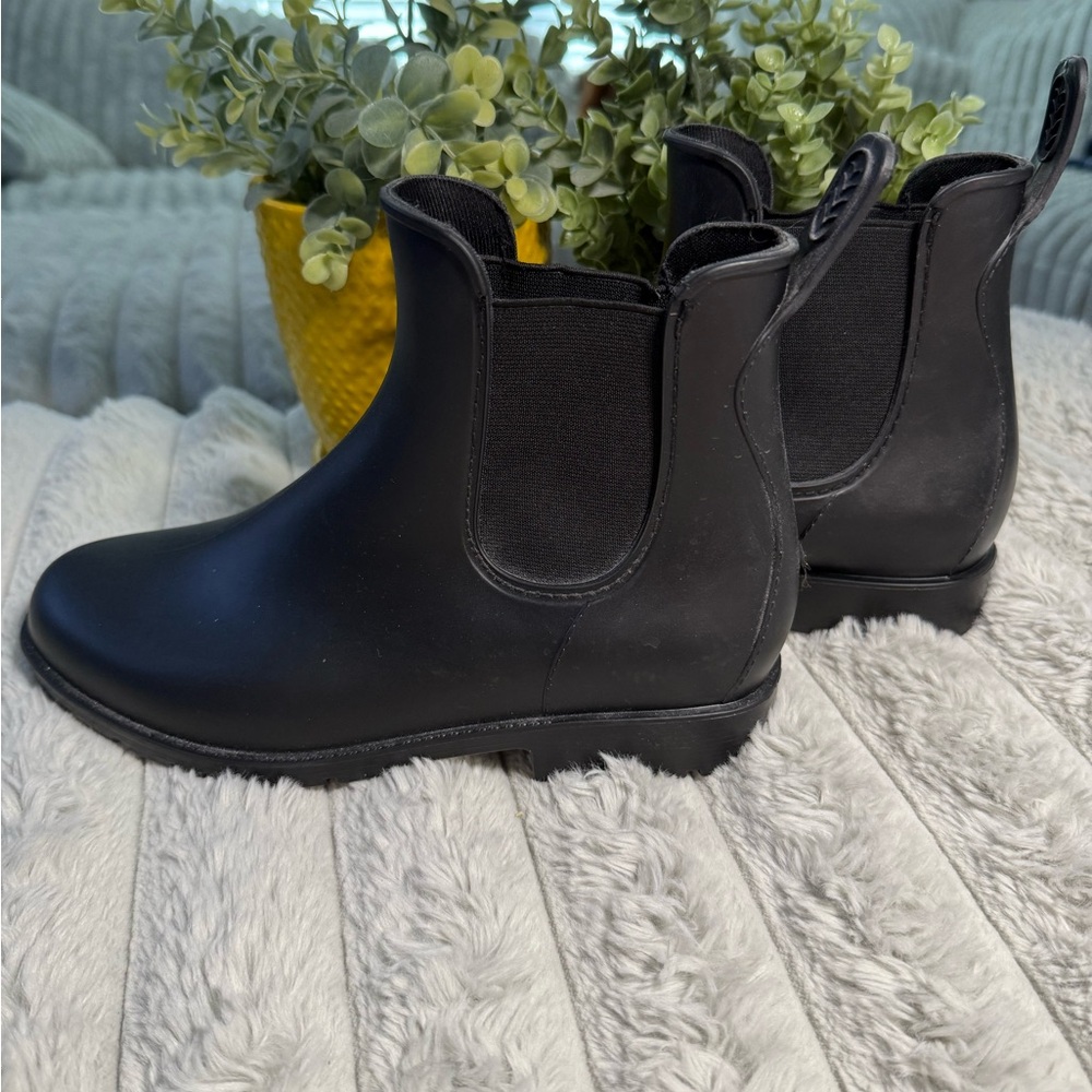 Black Chelsea Rain Boots